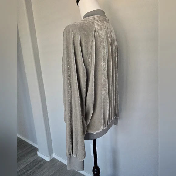 Daya By Zendaya Velour Velvet Silver Gray Track Jacket Zip Up Long Sleeve Sz XS - Picture 5 of 16